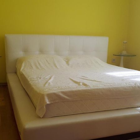 Appartamento BH Rialto Sveti Stefan Esterno foto